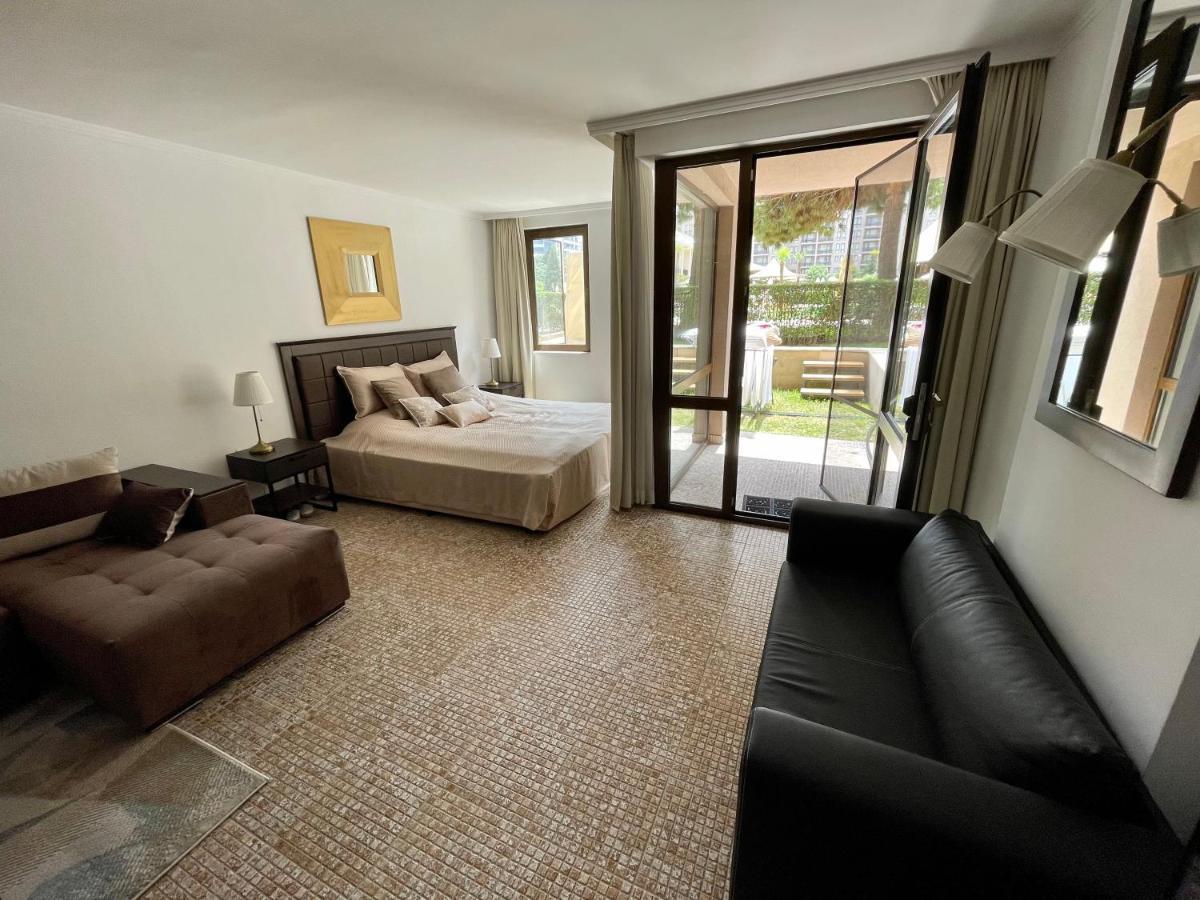 Royal Beach Apartments - 5M To Pool, 100M To Beach Sunny Beach Dış mekan fotoğraf